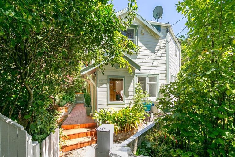Photo of property in 210 Sydney Street West, Thorndon, Wellington, 6011