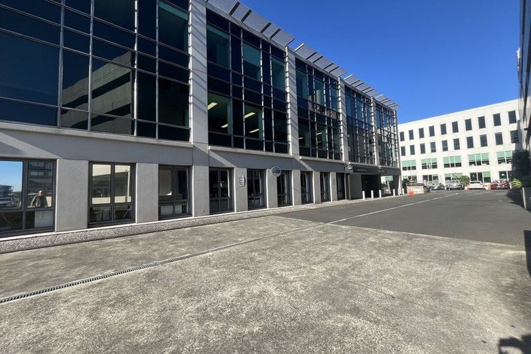 Photo of property in 18 Normanby Road, Normanby, Hawera, 4675