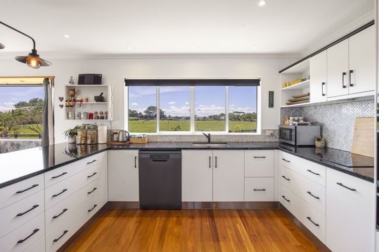 Photo of property in 281 Waihi Road, Hawera, 4673