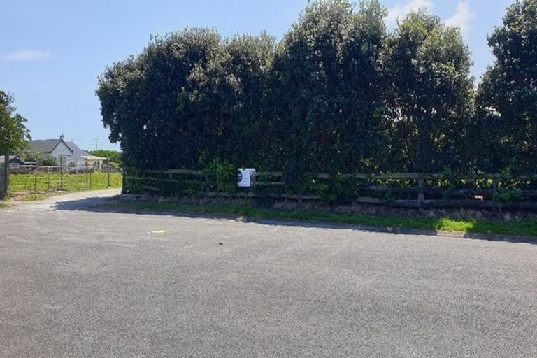 Photo of property in 33 Gibson Place, Patea, 4520