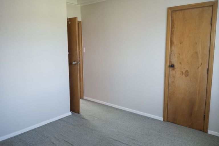 Photo of property in 56 Coates Street, Tawa, Wellington, 5028