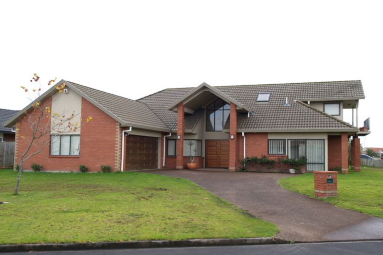 Photo of property in 1 Fencotie Place, Northpark, Auckland, 2013