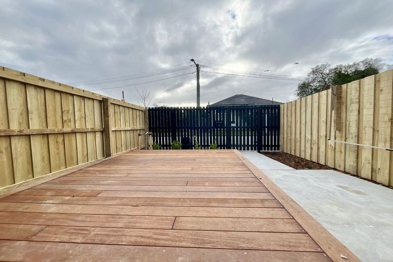 Photo of property in 1/2 Deloraine Street, Somerfield, Christchurch, 8024