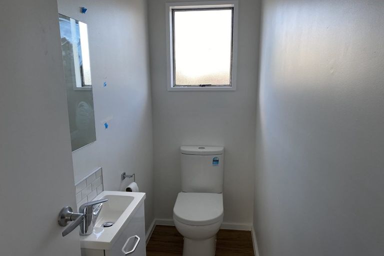 Photo of property in 35a Kuaka Crescent, Bromley, Christchurch, 8062