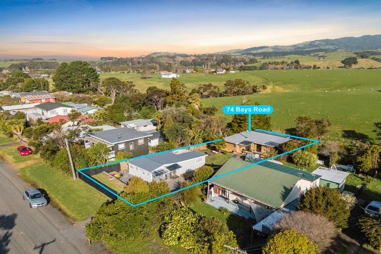 Photo of property in 74 Bays Road, Orere Point, Papakura, 2585