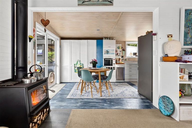 Photo of property in 1142 Abel Tasman Drive, Ligar Bay, Takaka, 7183