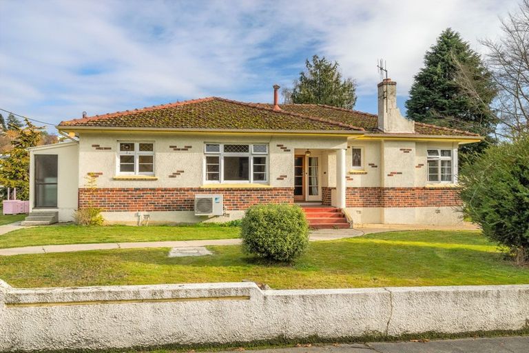 Photo of property in 12 Whitehaven Street, Lawrence, 9532