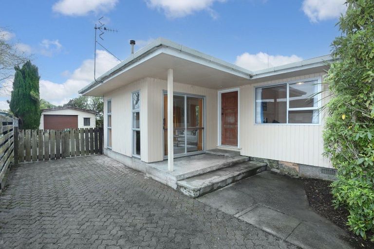 Photo of property in 29 Paradise Place, Milson, Palmerston North, 4414