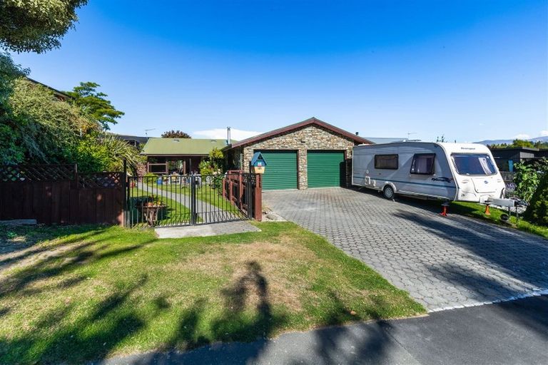 Photo of property in 44 Rata Street, Wanaka, 9305