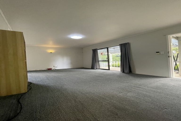 Photo of property in 7 Hamblyn Place, Ranui, Auckland, 0612