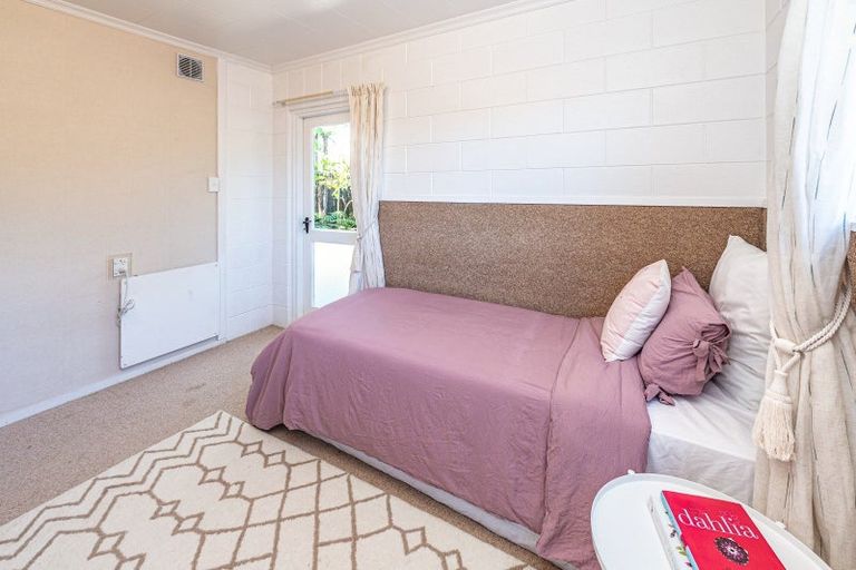 Photo of property in 19 Akepiro Place, Tawhero, Whanganui, 4501