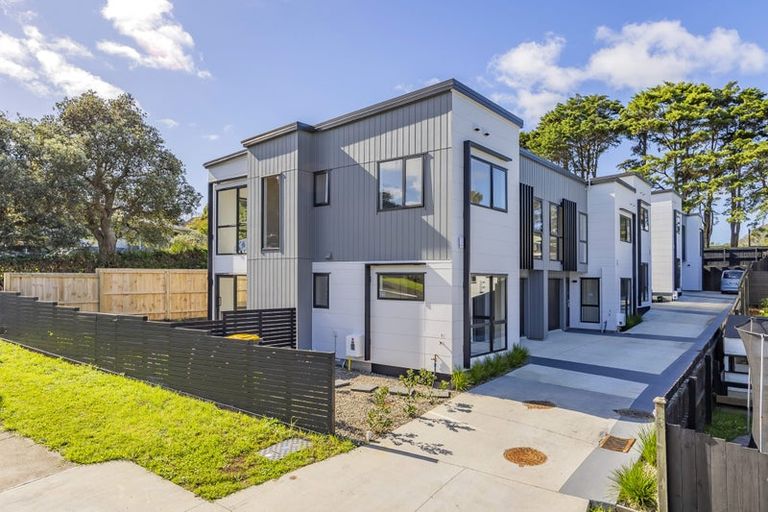 Photo of property in 24a Gladys Avenue, Glenfield, Auckland, 0629