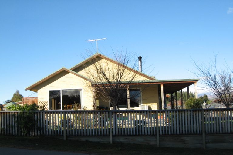 Photo of property in 1 Totara Terrace, Wanaka, 9305