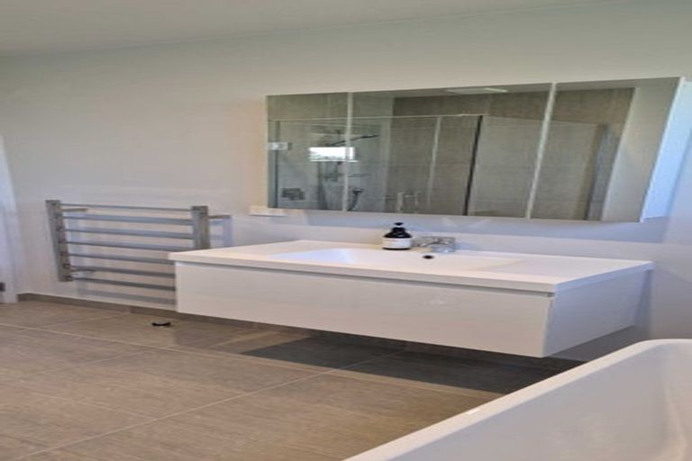 Photo of property in 330 Cable Bay Block Road, Cable Bay, 0420