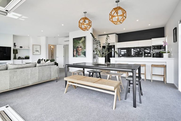 Photo of property in 3 Hikanui Drive, Havelock North, 4130