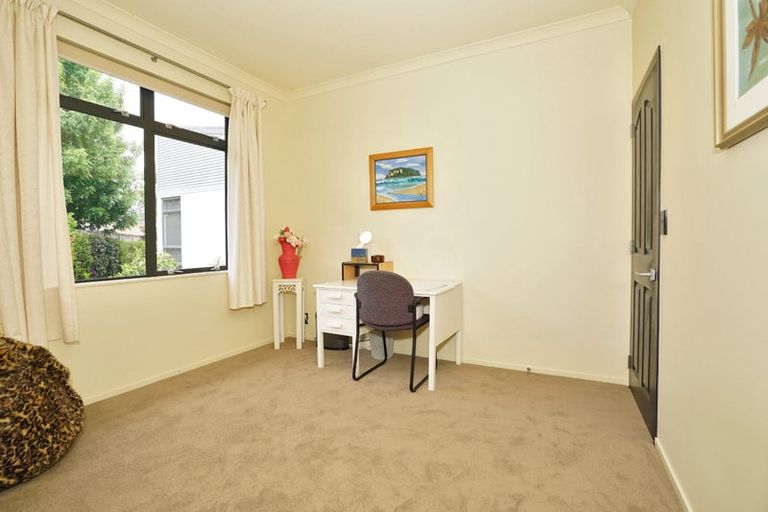 Photo of property in 21 Glen Cree Avenue, Rototuna, Hamilton, 3210