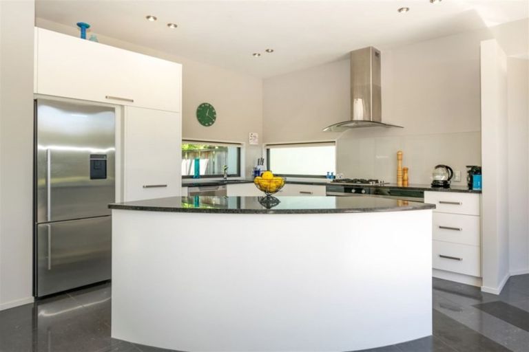 Photo of property in 16 Hammerichs Road, Rapaura, Blenheim, 7272