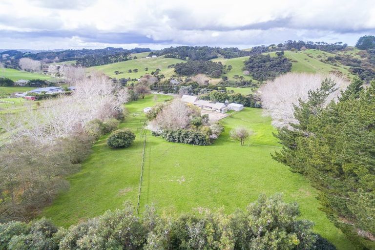 Photo of property in 280 Inland Road, Helensville, 0875