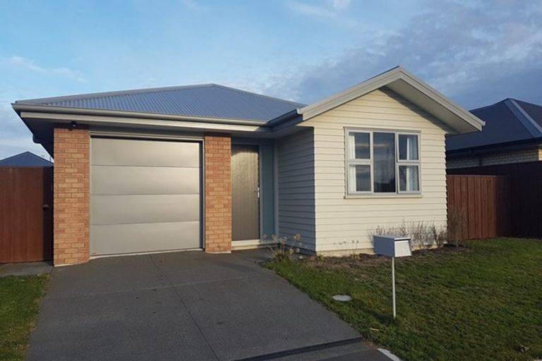 Photo of property in 16 Clanfield Way, Rolleston, 7615