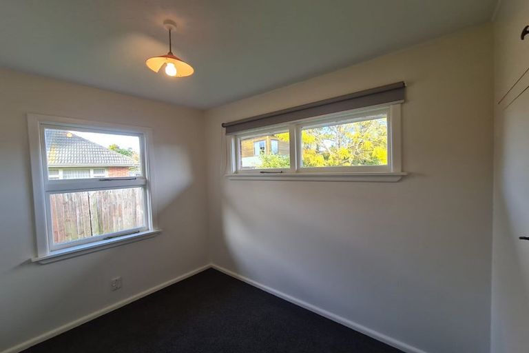 Photo of property in 1/98 Hinau Street, Riccarton, Christchurch, 8041
