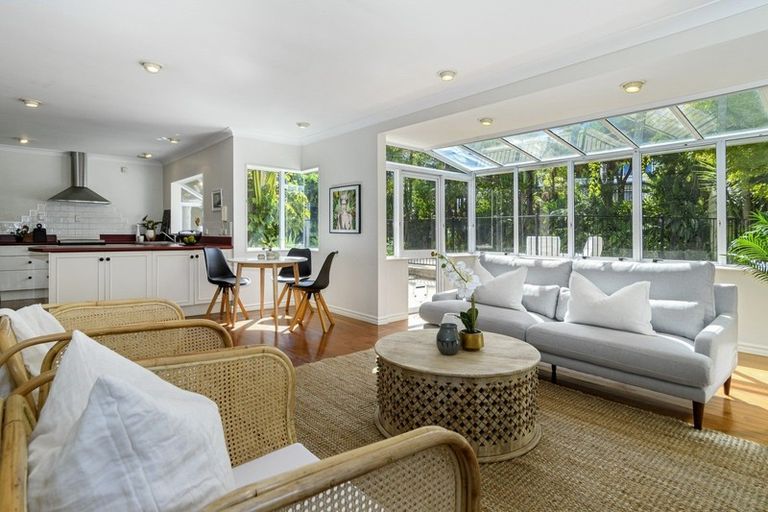 Photo of property in 43 Rewarewa Place, Matua, Tauranga, 3110