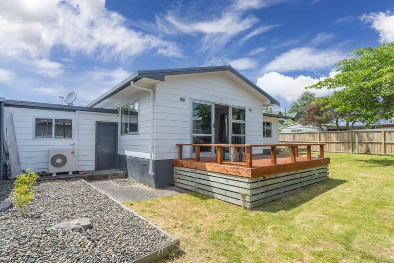 Photo of property in 35 Otupai Street, Two Mile Bay, Taupo, 3330