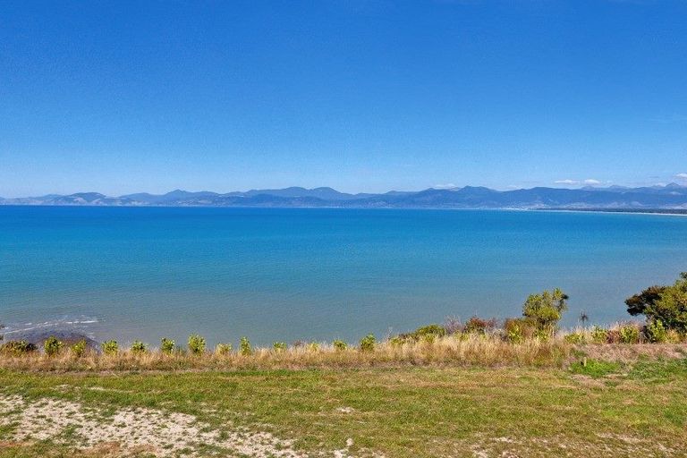 Photo of property in 68 Admirals Way, Ruby Bay, Mapua, 7173