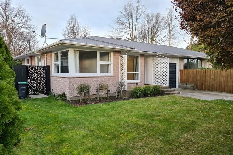 Photo of property in 2/186a Wairakei Road, Bryndwr, Christchurch, 8053