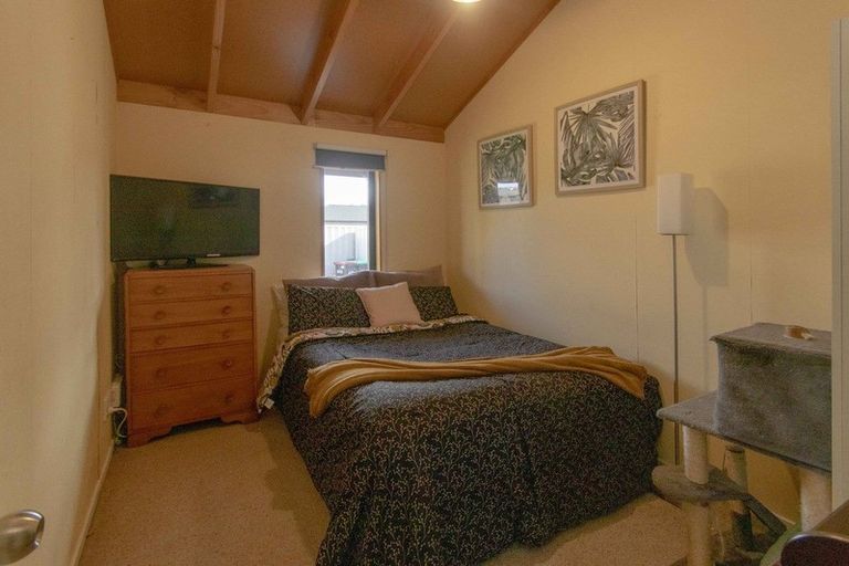 Photo of property in 69a Church Road, Taradale, Napier, 4112