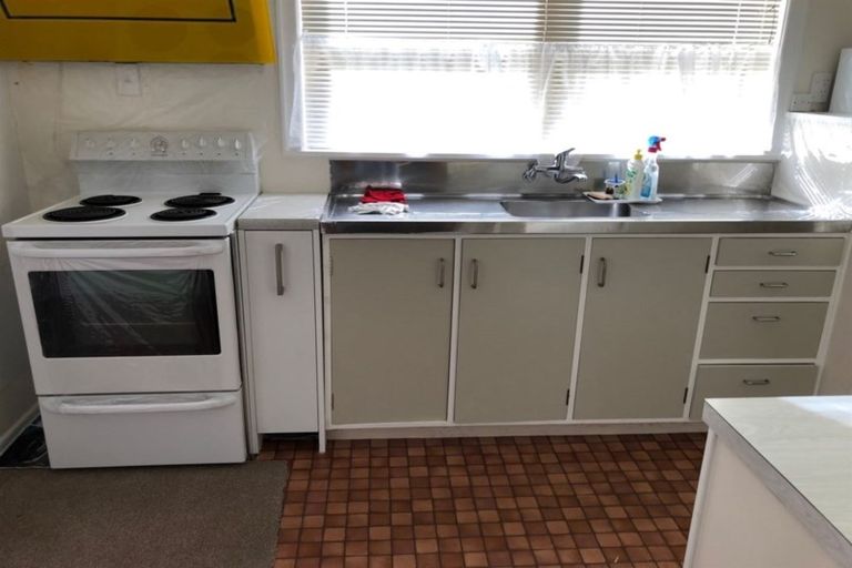 Photo of property in 20a Rutland Road, Stanley Point, Auckland, 0624