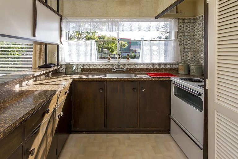 Photo of property in 3/34 Uxbridge Road, Mellons Bay, Auckland, 2014