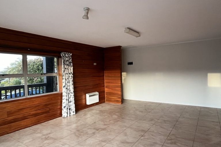 Photo of property in 8 Ponui Place, Mairangi Bay, Auckland, 0630