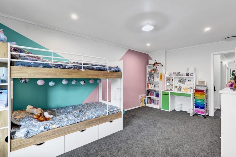 Photo of property in 5 Dunn Street, Egmont Village, 4372