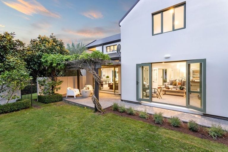 Photo of property in 4 Enticott Place, Huntsbury, Christchurch, 8022