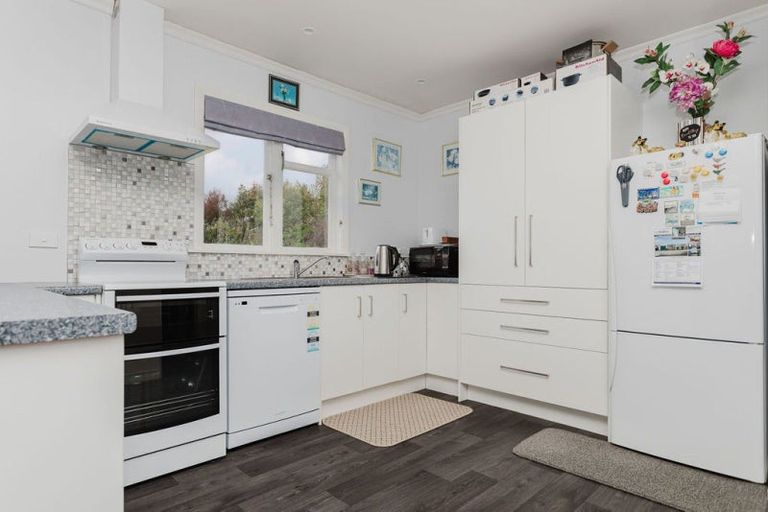 Photo of property in 68 Miller Street, Dannevirke, 4930