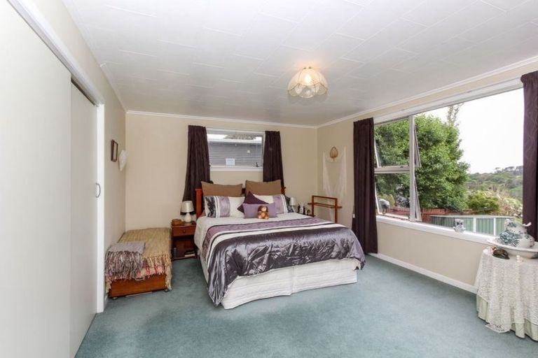 Photo of property in 313 Mangorei Road, Merrilands, New Plymouth, 4312