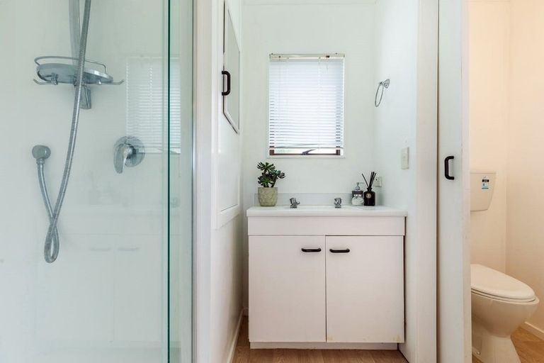 Photo of property in 90 Monarch Avenue, Hillcrest, Auckland, 0627