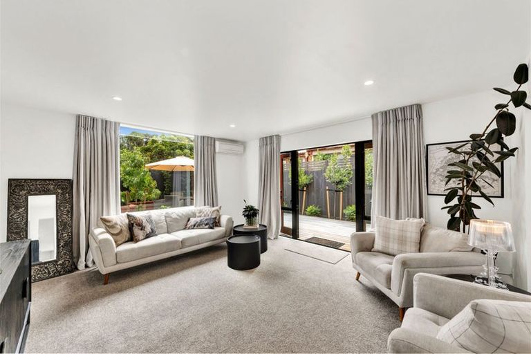 Photo of property in 9 Clyde Road, Upper Riccarton, Christchurch, 8041