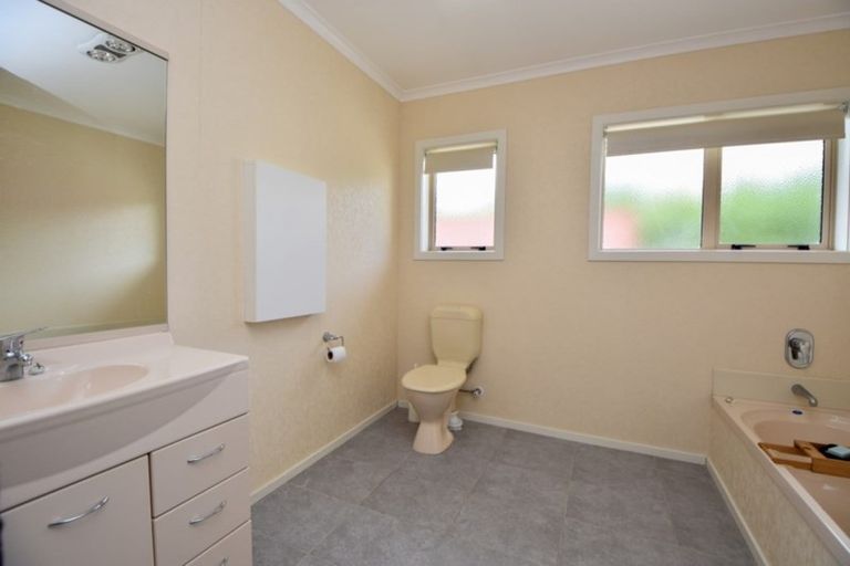 Photo of property in 21 Frederick Street, Carterton, 5713