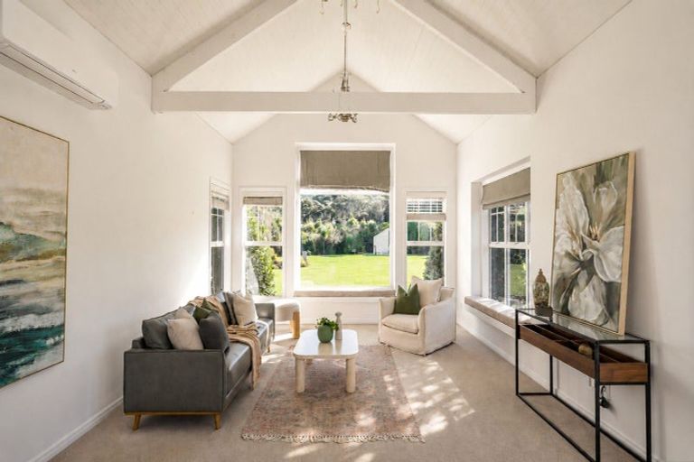 Photo of property in 998 Peak Road, Helensville, 0875
