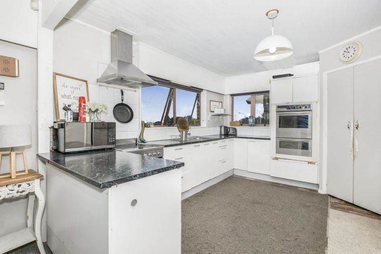 Photo of property in 19 Domain Road, Weymouth, Auckland, 2103