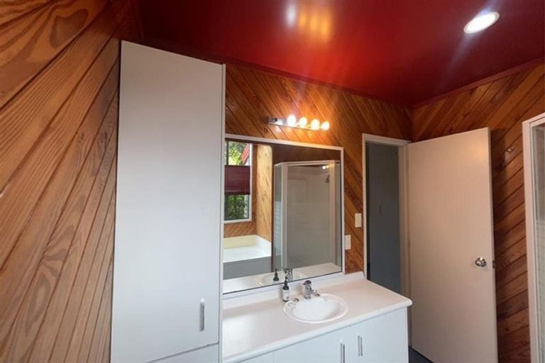 Photo of property in 23 Thelma Place, Lynmore, Rotorua, 3010