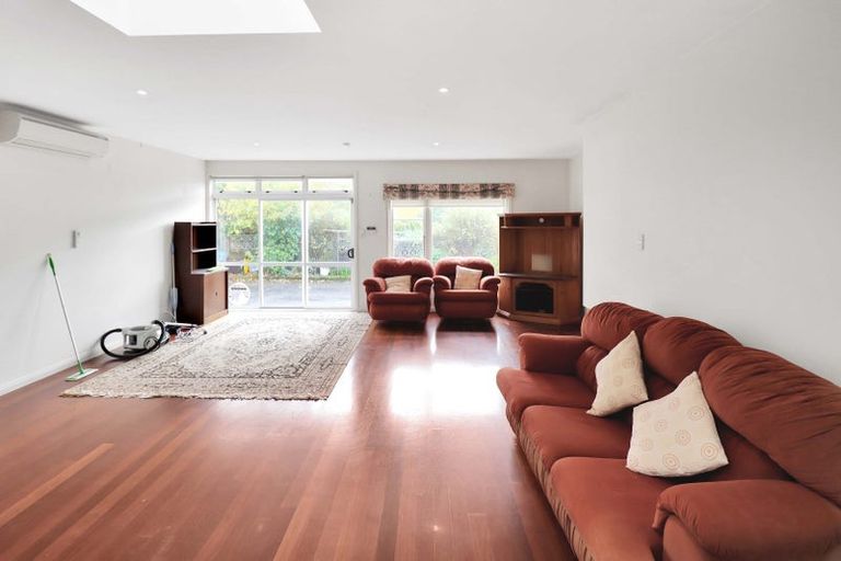 Photo of property in 307 Karori Road, Karori, Wellington, 6012