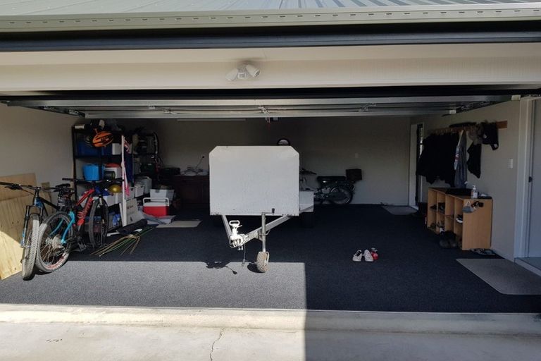 Photo of property in 33b Durham Street, Rangiora, 7400