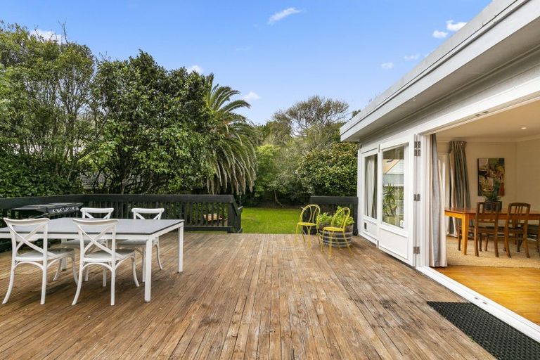 Photo of property in 21a Ngatoto Street, Khandallah, Wellington, 6035