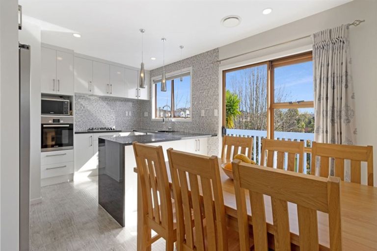 Photo of property in 20 Tanoa Place, Glendene, Auckland, 0602