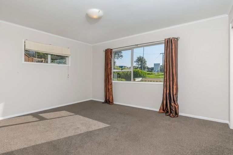 Photo of property in 9 Blacks Road, Greenhithe, Auckland, 0632