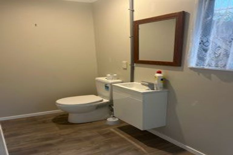 Photo of property in 2 Sunvale Place, Gate Pa, Tauranga, 3112