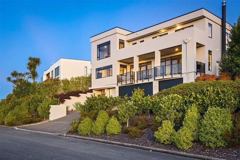 Photo of property in 4 Scarff Place, Cashmere, Christchurch, 8022