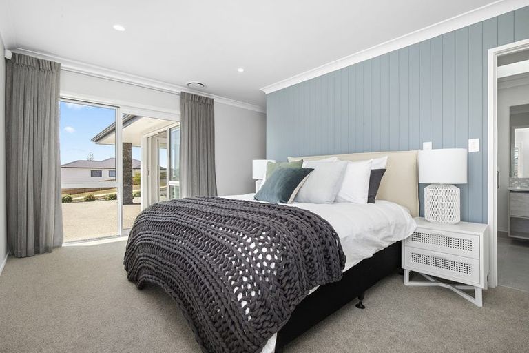 Photo of property in 72 Hitchen Road, Pokeno, 2402